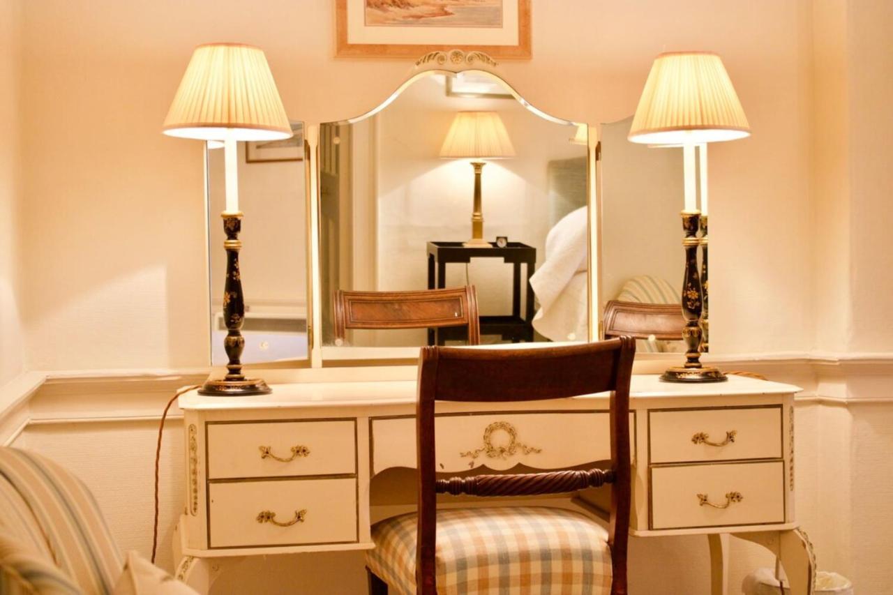 Appartement Period On Castle Street *